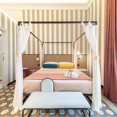 Roby's Boutique - Luxury Bed & Breakfast *