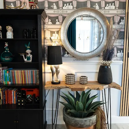 Roby's Boutique - Luxury Bed & Breakfast