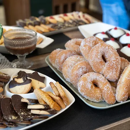 Roby's Boutique - Luxury 4*